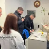На Прикарпатті у шахрая у погонах знайшли майже 3 мільйони
