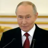 Путін доручив опрацювати питання про негайне припинення постачання газу Європі