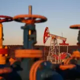 Кувейт оголосив форс-мажор і почав скорочувати видобуток нафти