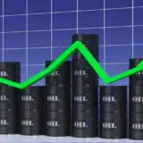 Цены на нефть взлетели до 100 долларов за баррель