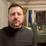 Зеленский раздаст украинцам по 1500 гривен и топливный кешбэк