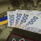 Свириденко обещает повысить зарплаты военным