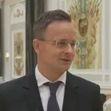 Глава МИД Венгрии срочно уничтожает секретные документы по санкциям