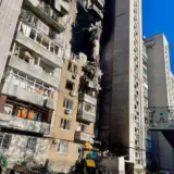 Обстріл Дніпра – внаслідок атаки знищено квартири з 9 по 6 поверх