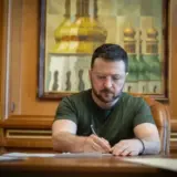 Зеленський продовжив воєнний стан та мобілізацію у 19-й раз