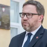 Екс-посол Польщі Ціхоцький повернув Україні орден через Героїв УПА