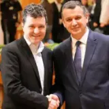 Новым премьер-министром Румынии стал уроженец Украины Эуджен Томак