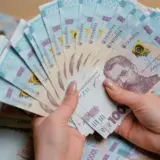 Кабмін запланував підвищення середньої зарплати в Україні за три роки