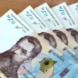 Студентам в Україні з 1 вересня суттєво підвищать стипендії