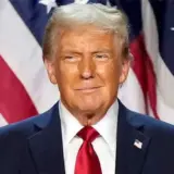 Трамп обіцяє розглянути прохання України