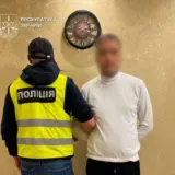 У Києві шахраї змусили чоловіка «врятувати майно від конфіскації ТЦК»