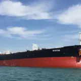 Великобритания хочет продать нефть с российского танкера в пользу Украины