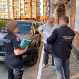 Чиновники та адвокат провернули земельну схему на 53 мільйони у Хмельницькій області