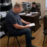 Чиновник КМДА розікрав 2 мільйони на доставці безкоштовних авто до Києва